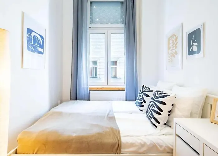 Cityscape Budget Summer Flat