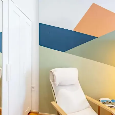 Cityscape Budget Summer Flat Budapest