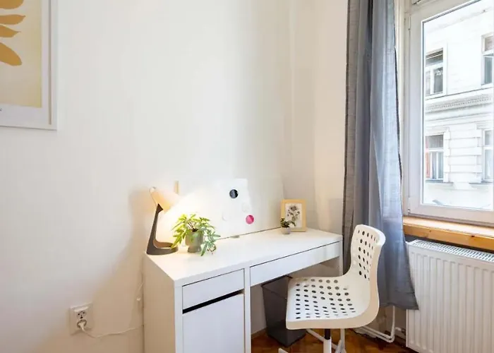 Apartament Cityscape Budget Summer Flat *