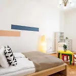 Cityscape Budget Summer Flat Appartement *