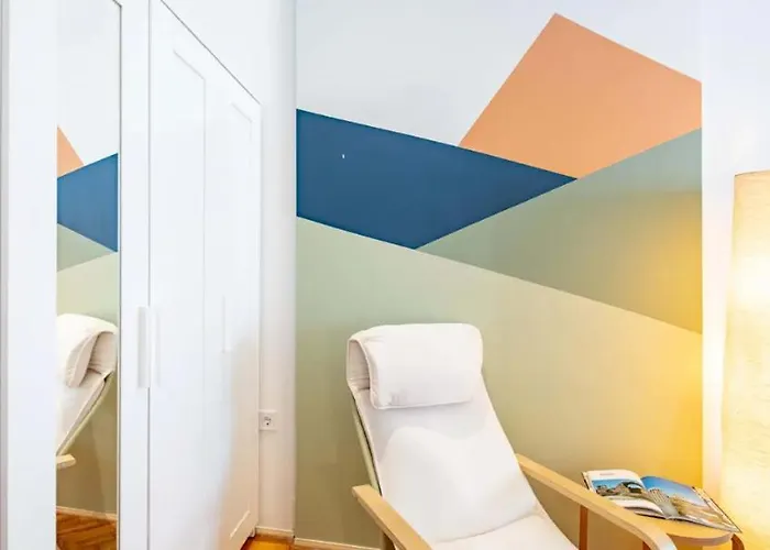 Cityscape Budget Summer Flat Budapest